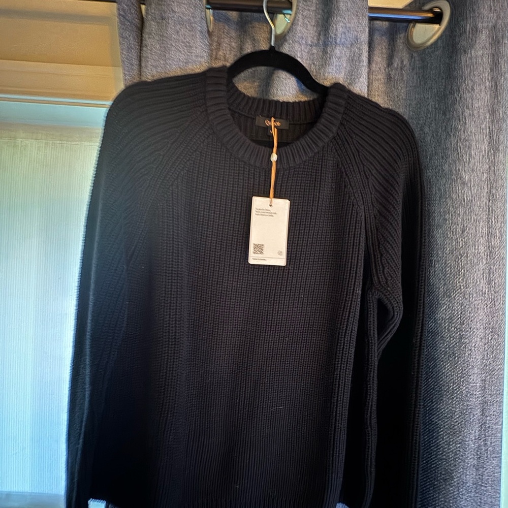 Quince Women's Black Crewneck Sweater